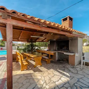 Mlado Privlaka (Zadar)