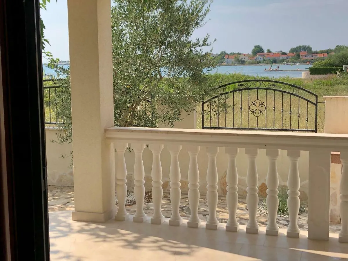 Villa Olive Grove Ferienhaus In Kroatien Direkt Am Meer Nahe Zadar Und Nin Privlaka  0*, Privlaka (Zadar) Croatia