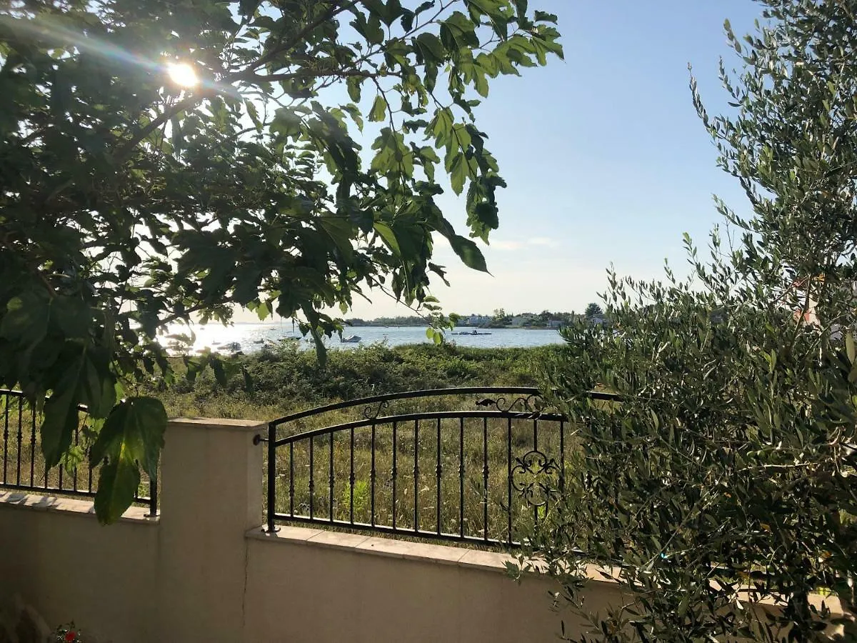 Villa Olive Grove Ferienhaus In Kroatien Direkt Am Meer Nahe Zadar Und Nin Privlaka   Privlaka (Zadar)